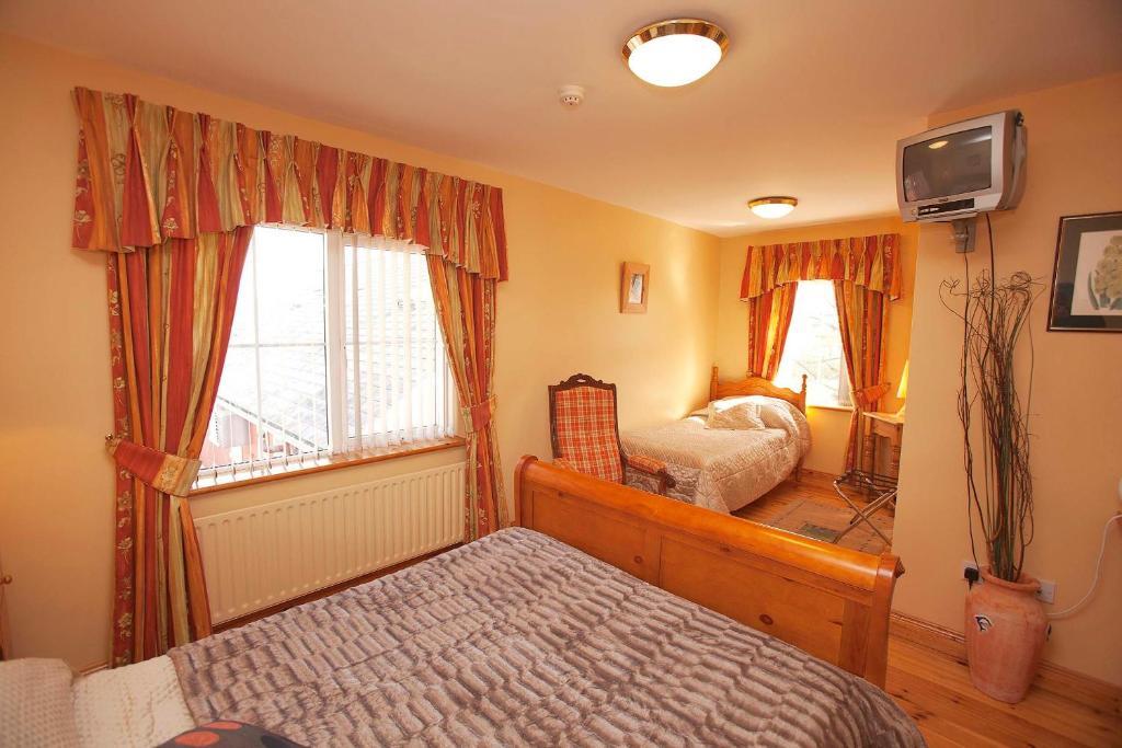 Ard Na Breatha House Hotel Donegal Town Room photo